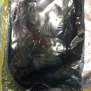 Pompe à vide plasma turbo Pfeiffer TPH 330, PM P01 - Équipement et pièces semi-conductrices d'occasion fiables à l'échelle mondiale - Product Image 6