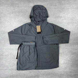 Traje Cortavientos de Alta Calidad con Diseño Personalizado 2026, Precio al por Mayor, Traje Cortavientos para Hombre en Tendencia, Servicio OEM - Product Image 1