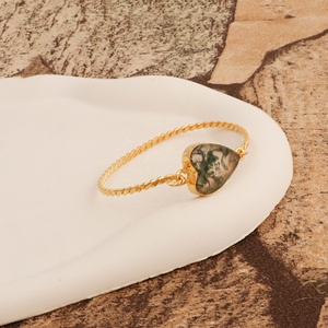 Bracelet élégant en agate mousse en forme de cœur, pierre précieuse, bracelet en laiton fait à la main, ensemble de colliers, fil torsadé plaqué or - Product Image 4