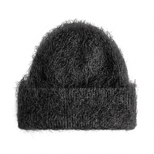 Gorro de Invierno Personalizado con Logotipo, al por Mayor, Rojo, Afelpado, Transpirable, Impermeable, Estilo Mohair, Informal, Y2K, de Lujo, de Diseñador - Product Image 2