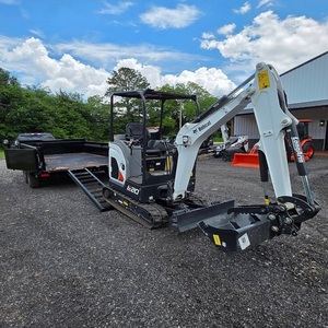 Mini-excavatrice Bobcat E20 abordable, excavatrice hydraulique compacte avec un design pratique et une forte force de creusement - Product Image 4