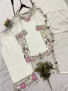 Nuevo Salwar Kameez Estilo Pakistaní Blanco para Mujer, Lujoso Conjunto de 3 Piezas con Bordado Floral, Traje Tradicional Indio para Fiestas de Invierno 2026 - Product Image 4