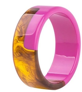 Brazalete de Resina Geométrico Vintage Moderno en Blanco y Negro, Brazaletes de Aleación Multicolor de Primera Calidad, Joyería Unisex para Mujer - Product Image 5