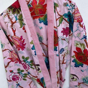 Kimono de Algodón con Estampado Floral Hecho a Mano, Transpirable, de Manga Larga, para Dormir y como Pareo de Playa para Mujer - Product Image 4
