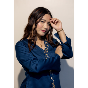 Camisa Premium de Algodón Giza Azul PAMELA para Mujer, Blusa Elegante para Oficina, Proveedor Mayorista - Product Image 4