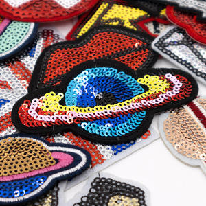 Parches Bordados Personalizados con Diseño de Lápiz Labial, Perfume y Bandera, para Planchar en Ropa de Mujer y Niña - Product Image 1