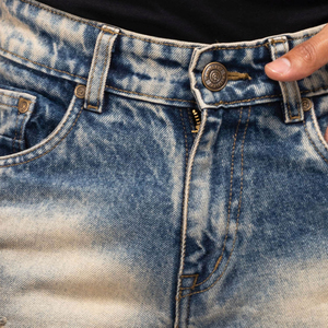 Jean en denim déchiré et délavé pour homme, coupe droite, taille haute, ample, décontracté, en coton, style délavé, idéal pour le printemps - Product Image 5