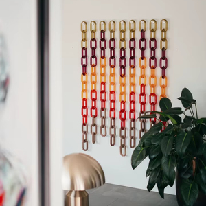 Adornos de pared personalizados hechos a mano con cadena entrelazada, decoración para el hogar, artículo de resina, cadena acrílica adorable para decoración de habitaciones, venta al por mayor. - Product Image 1