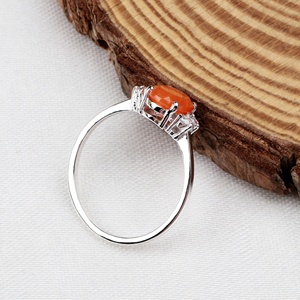 Bague en argent sterling 925 massif avec accent ovale en cornaline naturelle et zircone cubique, bijoux fins, Memoria Jewels - Product Image 3