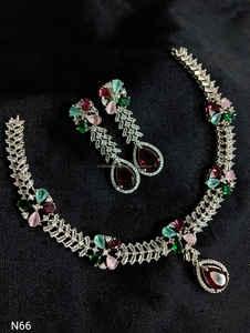 Ensemble de bijoux de mariée en diamant américain classique Collier et boucles d'oreilles en deux pièces pour mariage Style classique à la mode - Product Image 3