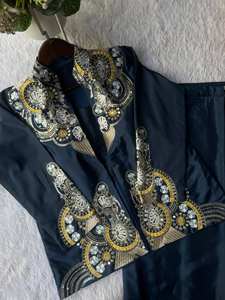 Lehenga Saree de Crepé Francés de Diseño con Blusa Larga y Bordado Intenso para Bodas y Fiestas, Talla Única - Product Image 5