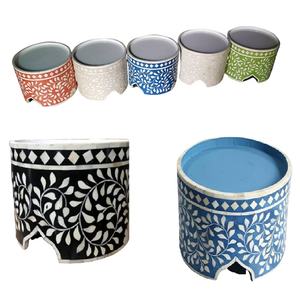 Support à gâteau rond en os incrusté artisanal avec motif artistique, support à dessert haut de gamme pour mariage, anniversaire et grande célébration - Product Image 1