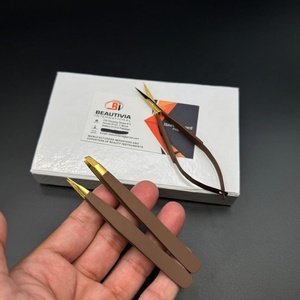 Meilleures ventes : Ensemble de pinces à sourcils biseautées et pointues en acier inoxydable léger pour une coupe de précision - Product Image 4