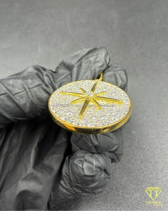 Colgante de Estrella de Lujo en Plata de Ley 925 con Diamantes de Moissanita - Product Image 1