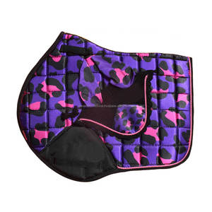 Nouveau tapis de selle de cheval de dressage élégant professionnel avec couleur personnalisée en satin et service OEM pour l'équitation - Product Image 1