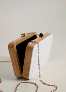 Bolso de Mano de Madera con Cierre de Latón y Correa de Cadena, de Alta Calidad, para Fiestas, con Empaque Personalizado - Product Image 5