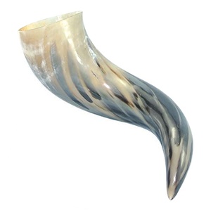 Chope à bière décorative avec logo personnalisable de qualité supérieure fabriquée à la main accessoire de corne à boire naturelle tasses en céramique de fête de confiance - Product Image 1