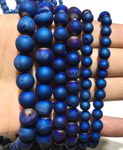 Perles de cristal naturel mélangées |   Labradorite, Agate bleue mate, Tourmaline noire |   Perles de pierres précieuses rondes de 6 mm et 8 mm pour la guérison |   Vente en gros - Product Image 1