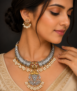 Parure Collier et Boucles d'Oreilles Indienne Traditionnelle Bicolore Or et Argent Vieilli, Sertie de Zircons, Tendance Anniversaire - Product Image 3