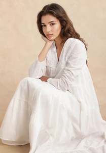 เดรสยาว 2026 สำหรับงานแต่งงานฤดูใบไม้ร่วง ดีไซน์เซ็กซี่ คอวี แต่งดอกไม้สีแดง ประดับคริสตัล แขนยาว เดรสยาวแม็กซี่เซ็กซี่ - Product Image 2