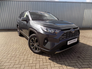 Toyota RAV4 2024 – SUV hybride AWD élégant avec des fonctionnalités de sécurité avancées - Product Image 6