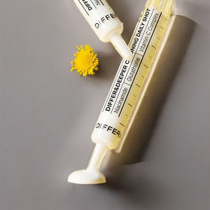 Differ&Deeper C-Toning Daily Shot Starter Pack, iluminador, niacinamida, vitamina C, reducción de melanina, piel suave - Product Image 1