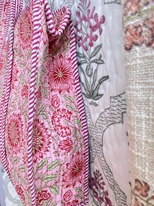 Bolsa de Mano de Algodón Rosa a la Moda con Bordado Floral Azul, Estilo Bohemio, Abierta, para Compras, para Mujer, para Toda Temporada - Product Image 6