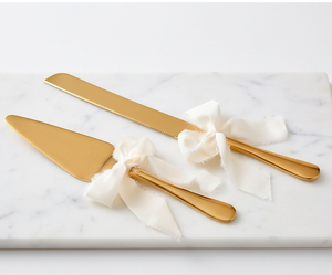 Servidor de pastel de oro moderno con diseño de arco hermoso cuchillo de corte de pastel perfecto para recepciones fiestas reuniones en casa y eventos - Product Image 1