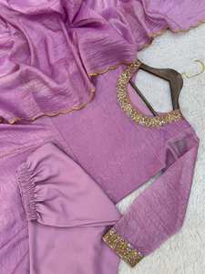 Vestido Anarkali Clásico Tradicional con Diseño Elegante de Secado Rápido para Todas las Temporadas, Ideal para Bodas y Fiestas, Atuendo Étnico Premium para Mujer - Product Image 6