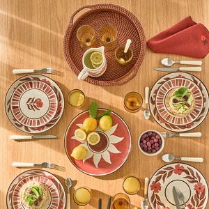 Plateau de service rond en rotin tressé à la main, brun foncé, durable, avec poignées, pour restaurant, vente en gros, fournisseur éco-responsable - Product Image 2