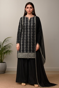 Robe traditionnelle élégante pour femmes en rayonne, Salwar Kameez, avec broderie, pour un usage décontracté, toutes saisons, coupe régulière, longueur midi - Product Image 6