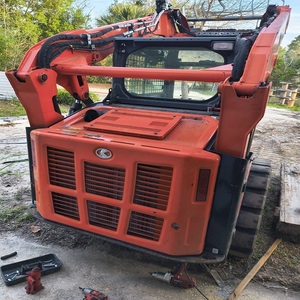 Used Kubota SVL95-2 Skid Steer Loader 2022 1 Ton Rated Load Low Working Hours Core Motor Components Certified Germany - Product Image 4
