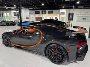 Auto Deportivo de Lujo Usado 2023 con Rendimiento Extremo - Product Image 1