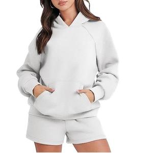 Survêtements de haute qualité en gros pour femmes grandes tailles, ensembles 2 pièces 100 % coton : sweat à capuche court et pantalon de survêtement - Product Image 4