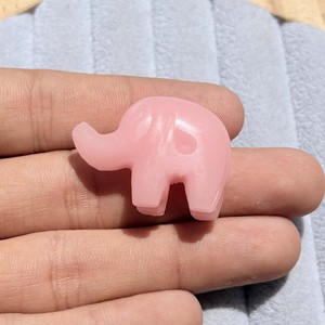 Ópalo Rosa Tallado en Forma de Elefante, Gema Suelta Pulida, Amuleto Animal, Suministro para Fabricación de Joyas, Venta al por Mayor, Se Vende por Pieza - Product Image 3