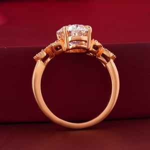 Bague de fiançailles en or jaune 14 carats avec diamant ovale de laboratoire de 3,09 carats, clarté VVS1/VVS2, sertissage à griffes, style solitaire de mariée - Product Image 3