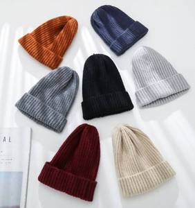 Unisex Cozy Pom Pom Knit Beanie Warm Winter <b>Cap</b> Custom Logo OEM Private Label Bulk Wholesale Headwear Manufacturer - Product Image 5