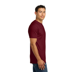 T-shirt Premium Next Level Apparel en tissu tri-mélange – Surface douce, légère et lisse, idéal pour l'impression DTG et les logos personnalisés, modèle Cardinal - Product Image 2