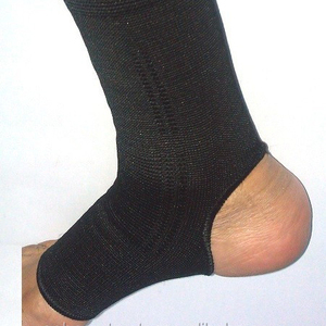 Wholesale Nylon Anklet with Custom Logo Color All-Terrain Thick Comprehensive Protection Ankle Support Featuring Elbow Knee Pads - Product Image 3