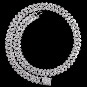Chaîne cubaine en moissanite de qualité export, plaquée or 18 carats, fabrication OEM/ODM, vente en gros de bijoux disponibles à la vente - Product Image 2