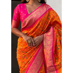 Vestidos de Noche de Sari Patola de Seda Suave Naranja Premium con Tejidos en Contraste, Marca Elite Weaves, 0.6g - Product Image 4