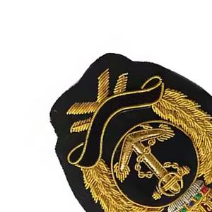 Badges brodés sur mesure de qualité supérieure, faits main, en tissu feutre avec broderie bullion, nouveau style, service OEM - Product Image 3