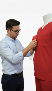 Conjunto de Uniforme Médico Unisex, Parte Superior con Cuello en V y Pantalones, Ligero y Transpirable, Ropa de Trabajo para Hospitales y Enfermería, Fabricante OEM - Product Image 4