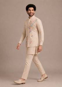 Ensemble Kurta et Pantalon en Soie pour Homme avec Veste Koti Brodée - Tenue Traditionnelle Festive pour Mariages et Célébrations - GX 359 DC - Product Image 4