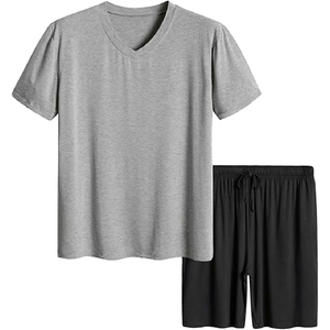 Ensemble T-shirt et short tricoté brodé deux pièces pour homme, qualité supérieure, motif uni, idéal pour l'été – Vente en gros - Product Image 1
