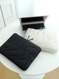 Housse pour ordinateur portable en polyester matelassé 14 pouces, sac de protection pour ordinateur portable, housse souple à fermeture éclair pour le bureau, l'école et les voyages - Product Image 1