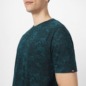 T-shirt en coton à manches courtes pour homme, col rond, imprimé feuilles tropicales vert foncé, coupe classique, jersey tricoté décontracté - Product Image 4