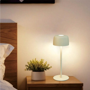 2 en 1 IP44 lampe de table à led sans fil rechargeable lampe portable à led sans fil lumière sans fil - Product Image 4
