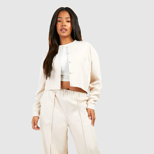 Veste d'hiver courte en duvet de haute qualité pour femme, style bomber, col montant, personnalisable, vente en gros OEM - Product Image 4