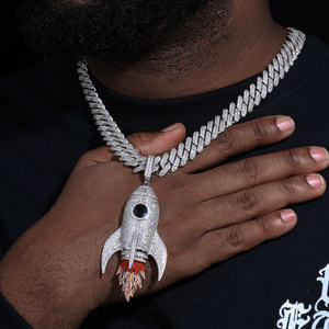 Pendentif fusée Iced Out en alliage plaqué rhodium avec strass en cristal, breloque Hip Hop, cadeau unisexe - Product Image 2